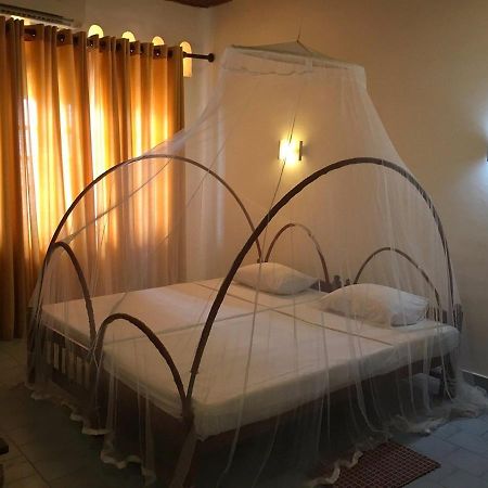 Hotel Silver Sands Negombo Eksteriør bilde