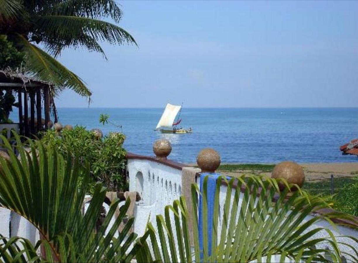 Hotel Silver Sands Negombo Eksteriør bilde