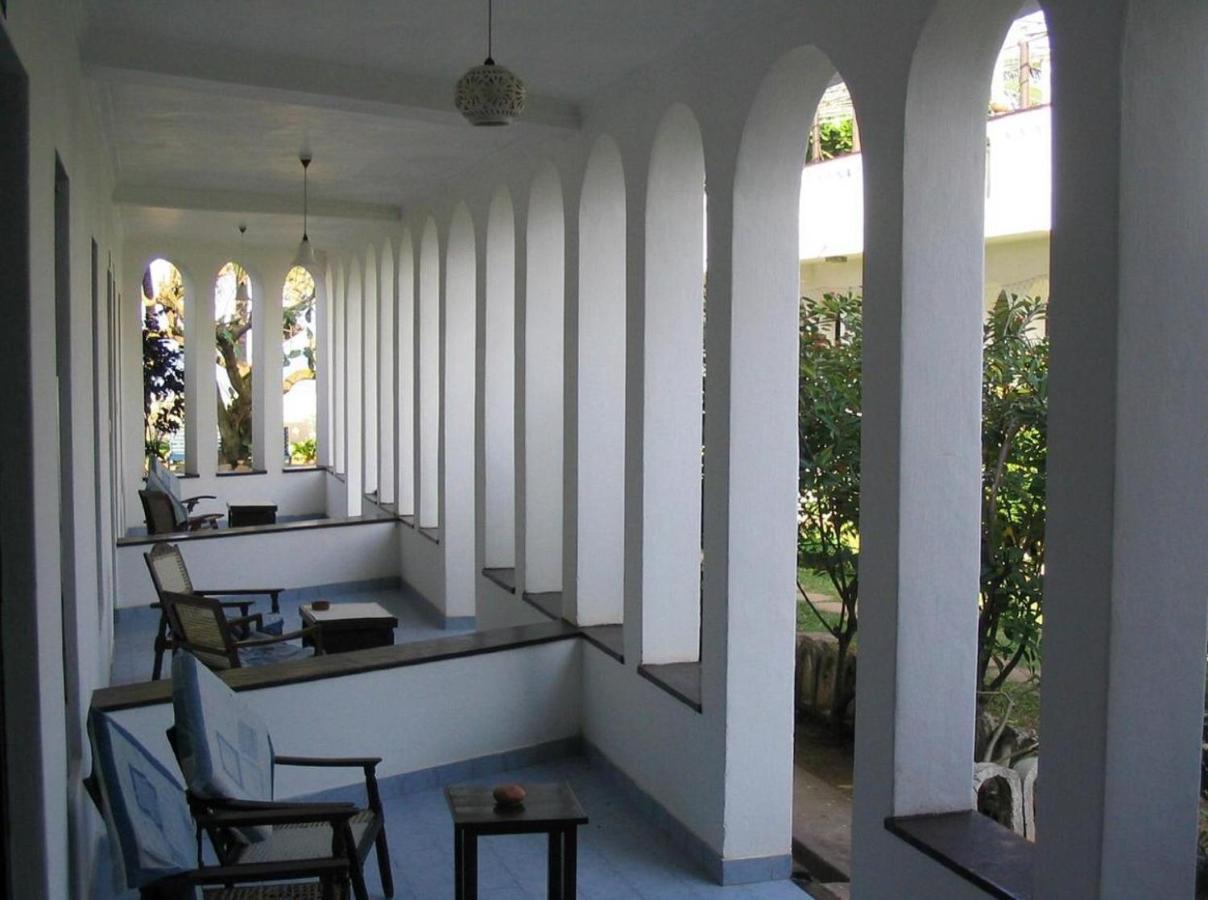 Hotel Silver Sands Negombo Eksteriør bilde