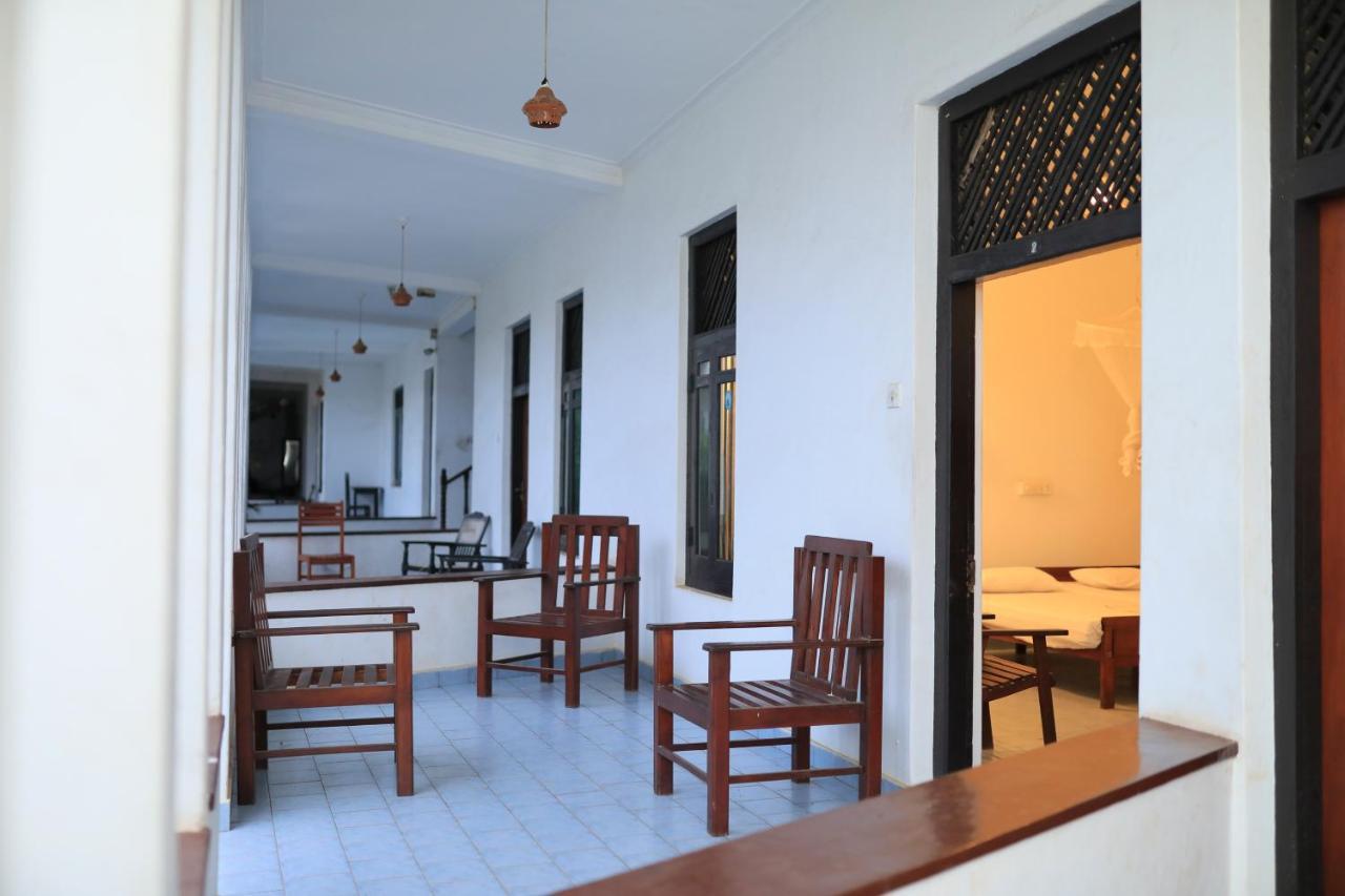 Hotel Silver Sands Negombo Eksteriør bilde