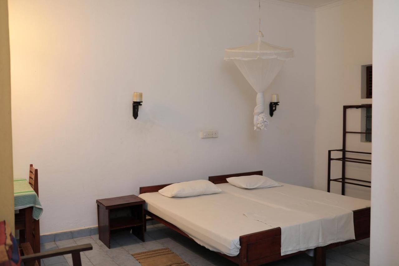 Hotel Silver Sands Negombo Eksteriør bilde